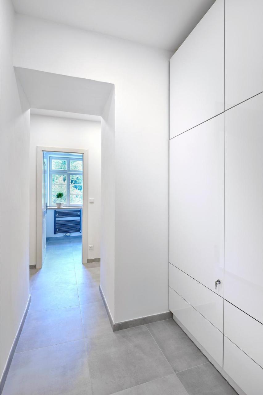 Downtown Suites Mala Strana Praag Buitenkant foto