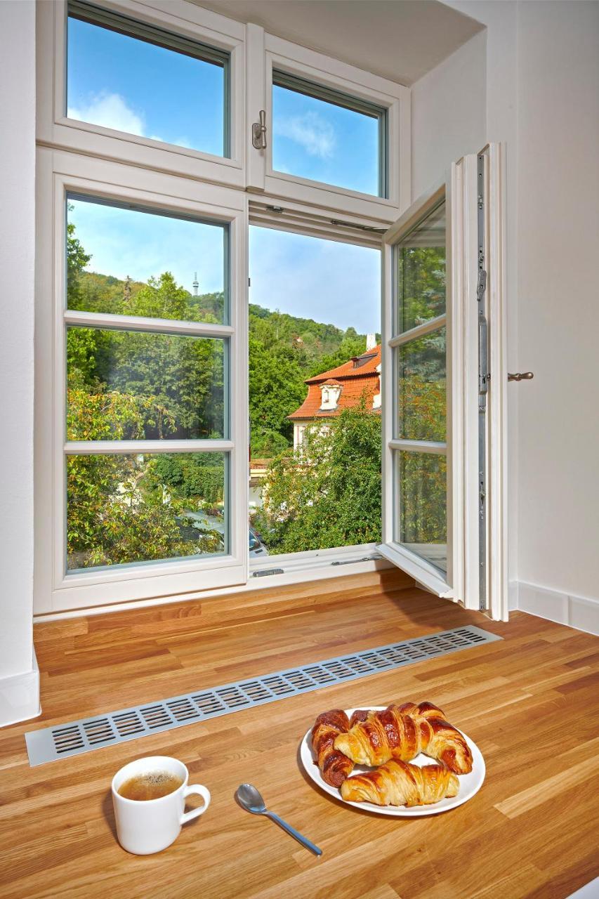 Downtown Suites Mala Strana Praag Buitenkant foto